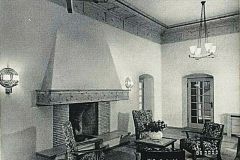 Bernau-Rasthaus-am-Chiemsee-Hotel-Aufenthaltsraum