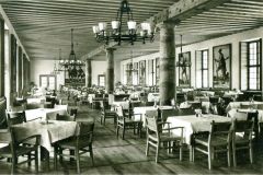 Rasthaus-am-CHIEMSEE-Grosser-GastraumInnenansicht-1939