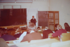 Physiksoi-im-ChG-1972.-Vorn-unser-Starprofessor-da-Honsl-Honsberg