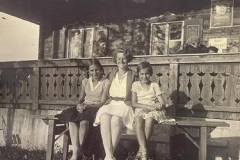 Strandbad-Chieming.-Zu-sehen-die-Privathuetten.-Bilder-ca.1920-1930.-Aus-Privatsammlungv2