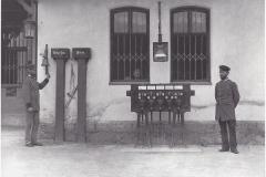 Kurbelstellwerk-im-Bahnhof-Bernau-am-Chiemsee