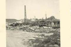 Traunstein-zerstoertes-Bahnhofareal-in-Traunstein-20.-US-Panzerdivision-Mai-Juni-1945