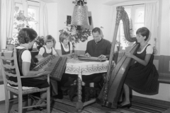 Frasdorf-Martlhof-in-Stelzenberg-Familienmusik-Fanderl-1965-Georg-Fruhstorfer