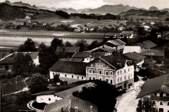 Frasdorf-mit-Gasthaus-Hochries