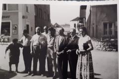 Grabenstaett-1957-Ausflug-der-Sudetendeutschen-Landsmannschaft-Start-am-Dorfplatz-3