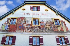Marquartstein-Gasthof-Hofwirt-Historische-Malerei-auf-der-Rueckseite-2020