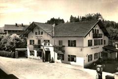 Marquartstein-Gasthof-u.-Pension-Alpenrose-mit-Tankstelle