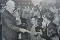 Prien-am-Chiemse-1964-Bundespraesident-Luebke-in-Prien