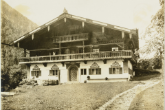 Ruhpolding-Baerngschwendt-Bauernhof-erbaut-1733-Bild-ca.-1900