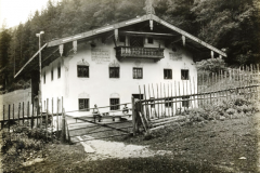 Ruhpolding-Bauernhof-erbaut-1743-in-Brand-ca.-1900