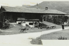 Ruhpolding-Einfirsthof-Traufansicht-1942-Kollage-2