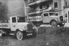 Ruhpolding-Fritz-am-Sand-mit-Lastern-vom-Hofbraeuhaus-Traunstein
