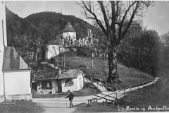 Ruhpolding-Kirche-mit-Friedhof