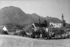 Ruhpolding-Kirche-und-Rauschberg-um-1900