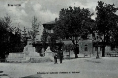 Prinzregent Luitpold Denkmal am Traunsteiner Bahnhof