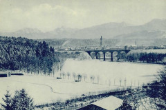 Winterlicher Anblick auf Traunstein