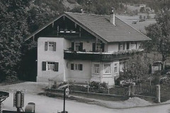 Unterwoessen-1939-mit-Tankstelle-gegenueber-2